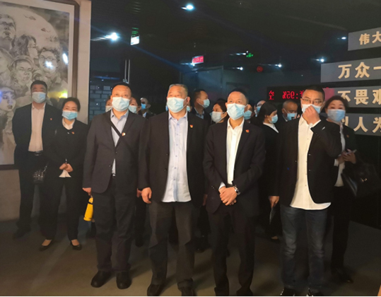 悼念同胞铭记历史   学习先进提升党建——中江县人民医院党总支部党史学习教育现场会报道（定稿）372.jpg